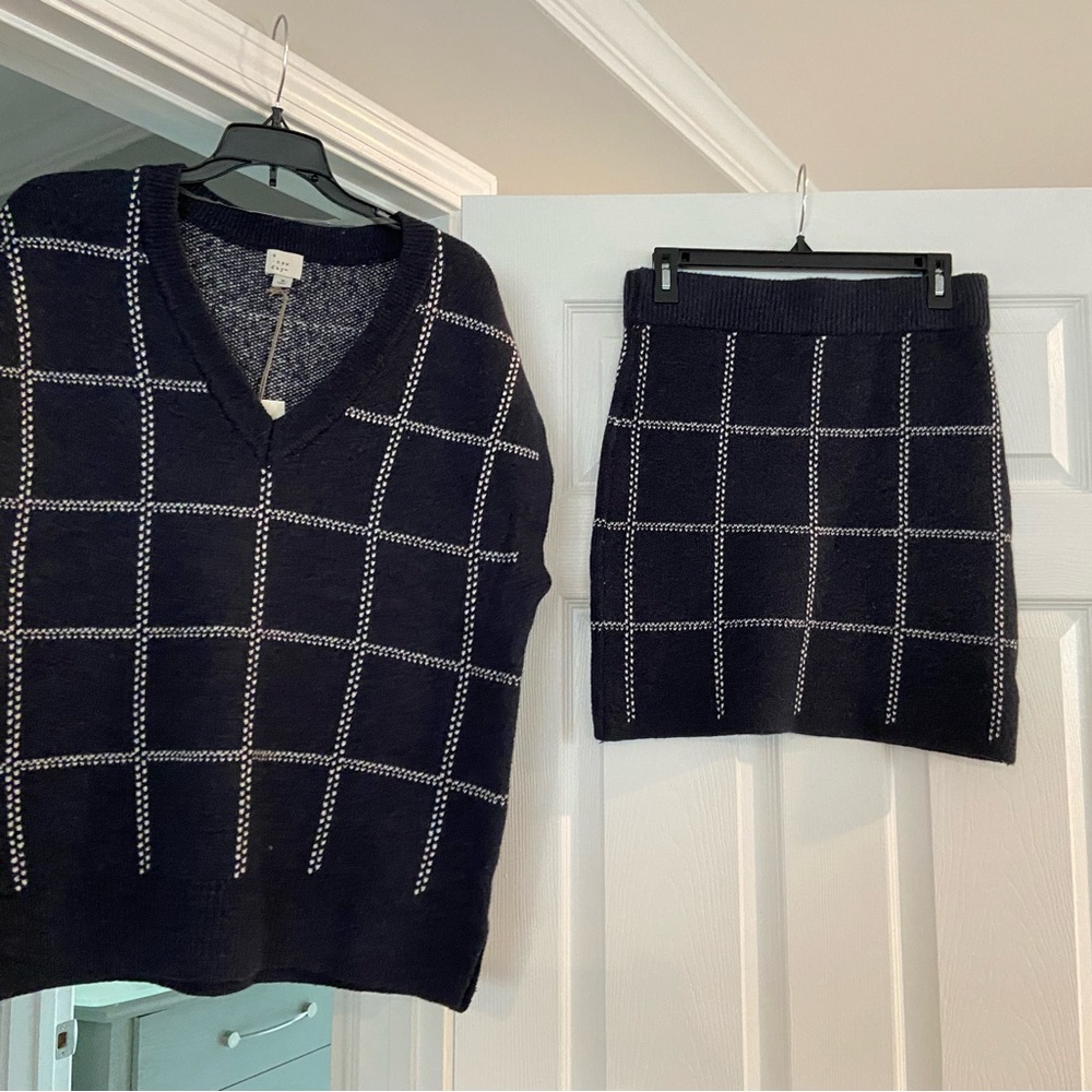 A New Day v neck sweater vest and skirt set! Navy and white. Target